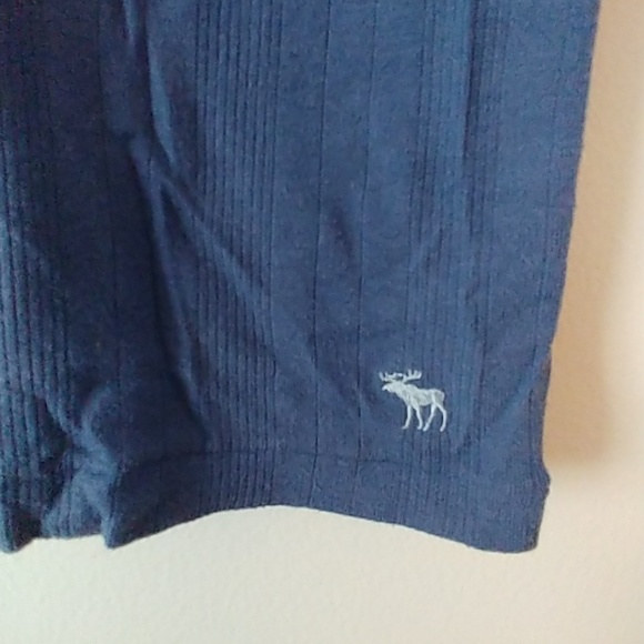 Tank top - Picture 2 of 4